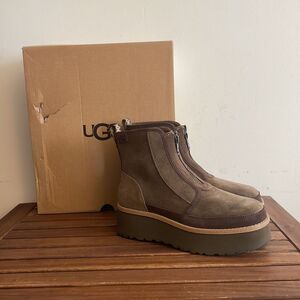 UGG Cityfunc Zip Hickory Boots USA Women Size 7/UK 5/EU 38(Box Slightly Crushed)